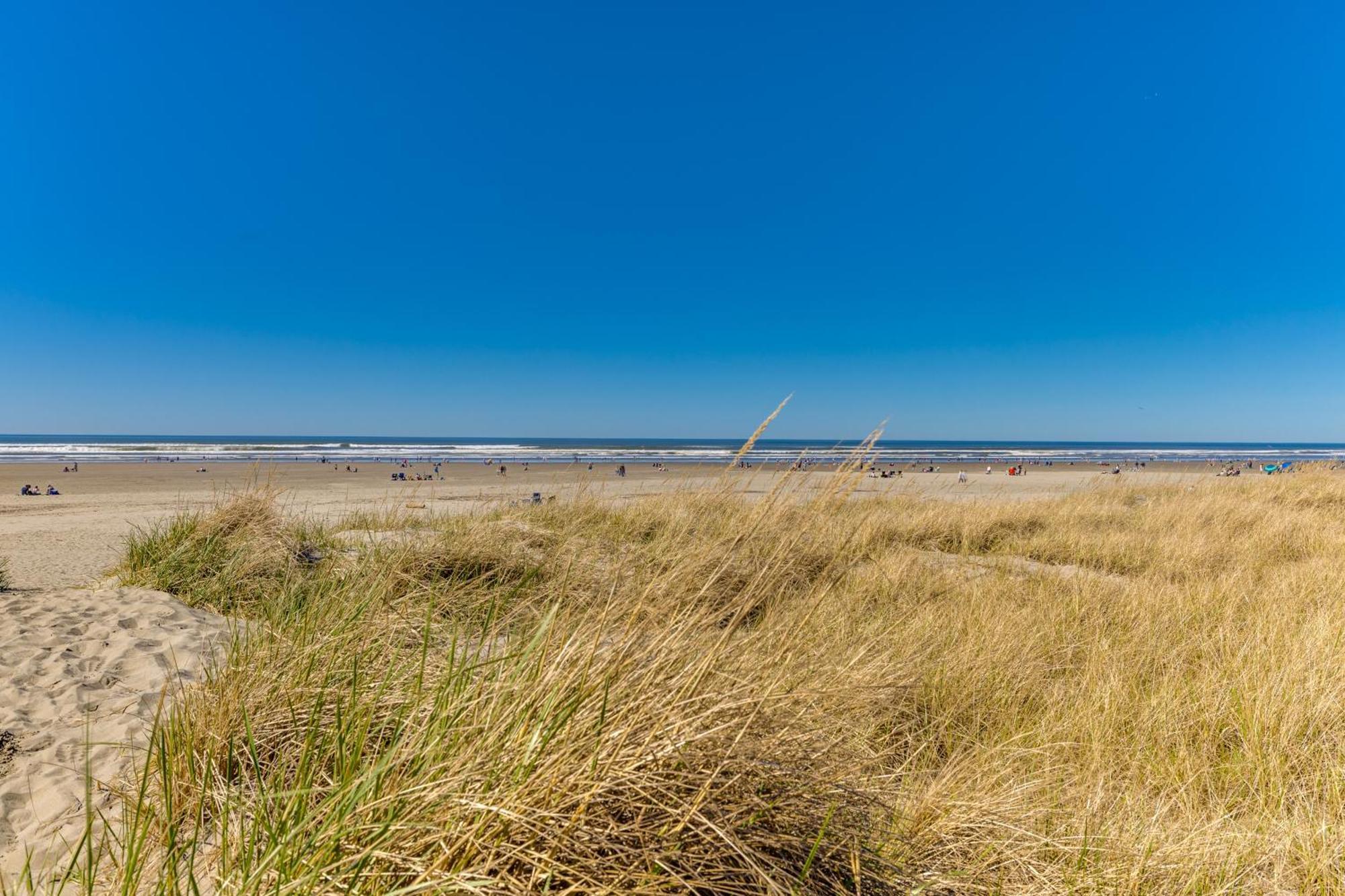 Apartamento Sand & Sea: Paradise On The Prom Seaside Exterior foto